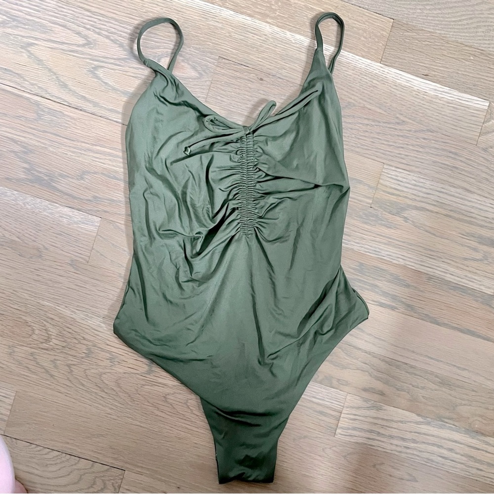 J.Crew Playa Laguna ruched one-piece swimsuit Color: DISTRESSED FATIGUE Size: S